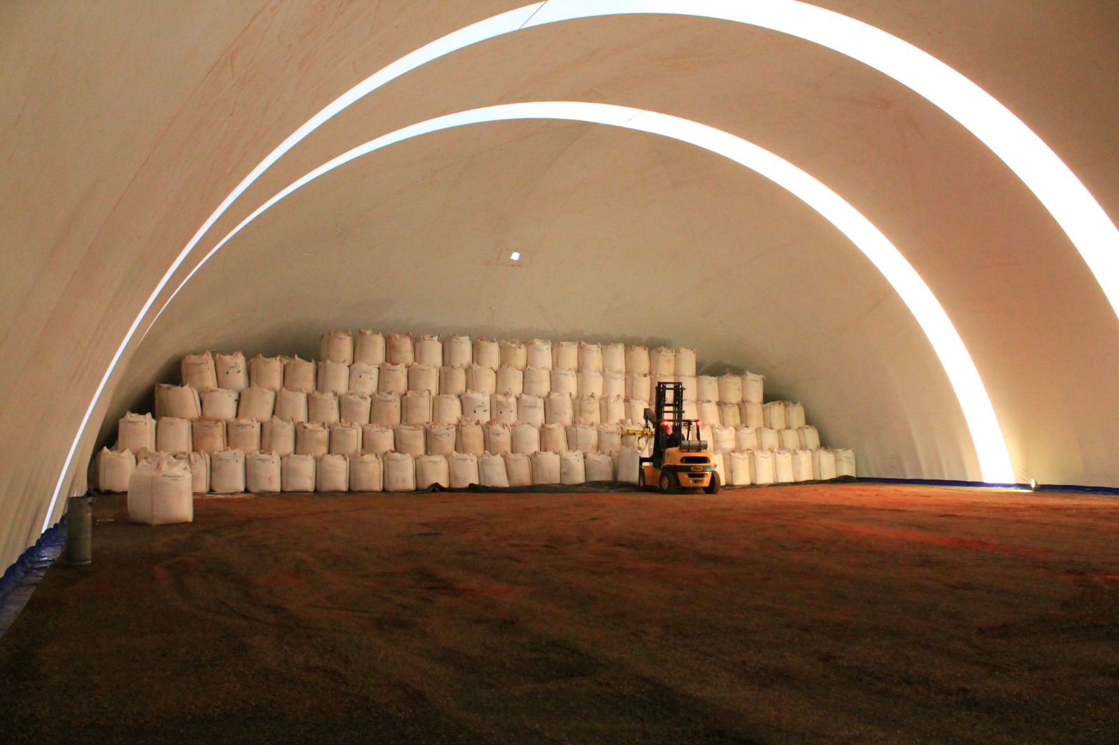 Perspectiva Lateral Armazém Inflável